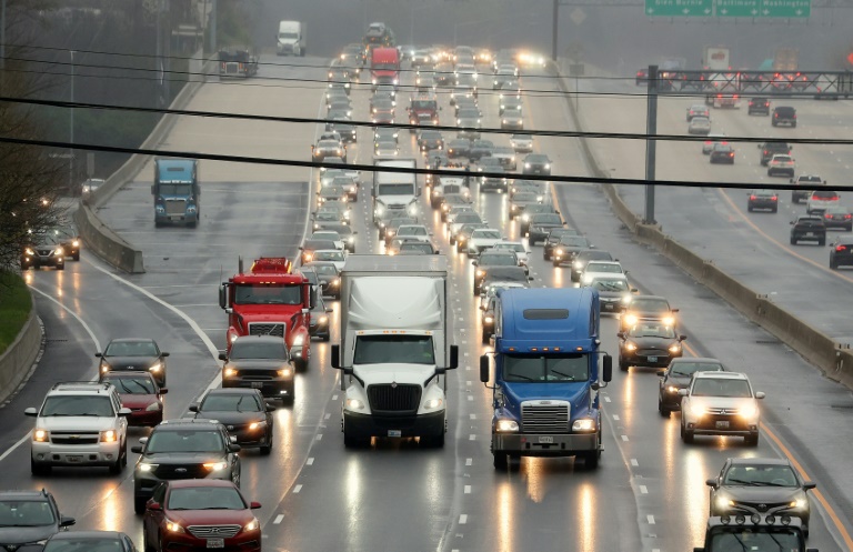 Heavy goods vehicles account for 25 percent of greenhouse gas emissions in the US transport sector, which itself is the main source of emissions in the country, according to the Environmental Protection Agency (EPA)
